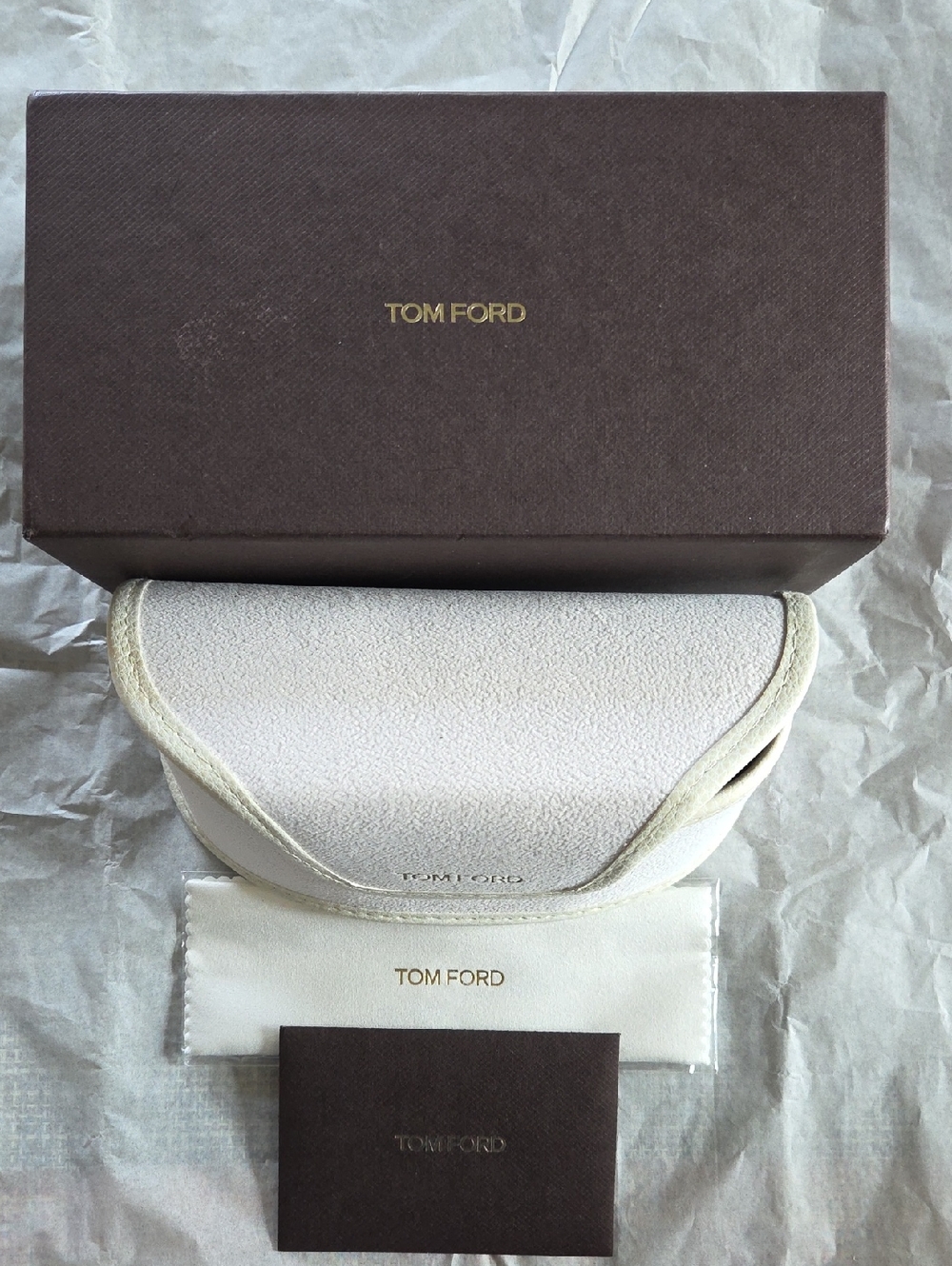 Tom Ford Sunglasses - Picture 15 of 15